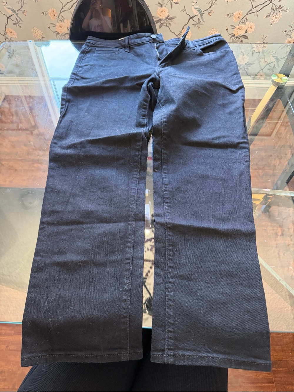 Women’s Black Straight-Leg Jeans